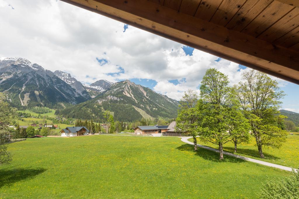 Bio-Holzhaus Und Landhaus Heimat Apartment Ramsau am Dachstein Luaran gambar