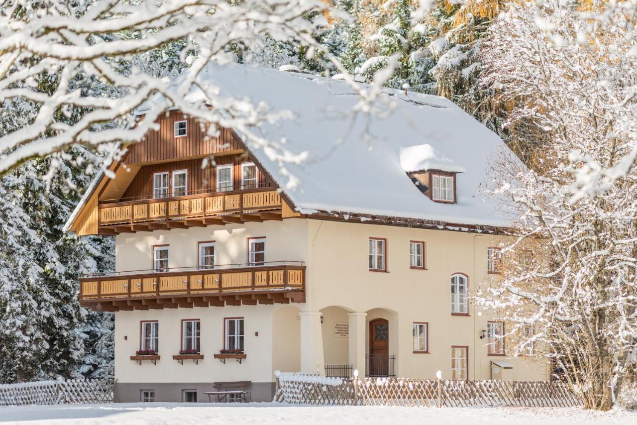 Bio-Holzhaus Und Landhaus Heimat Apartment Ramsau am Dachstein Luaran gambar