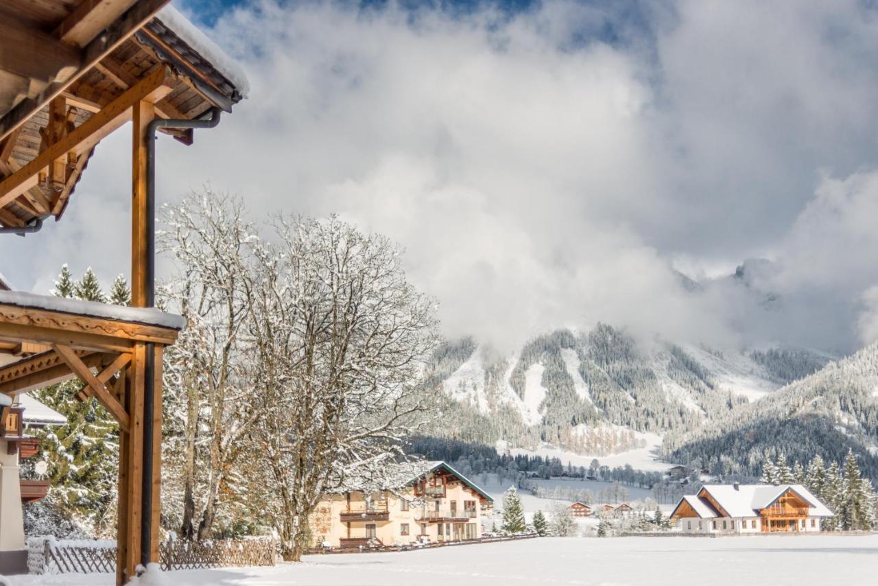 Bio-Holzhaus Und Landhaus Heimat Apartment Ramsau am Dachstein Luaran gambar